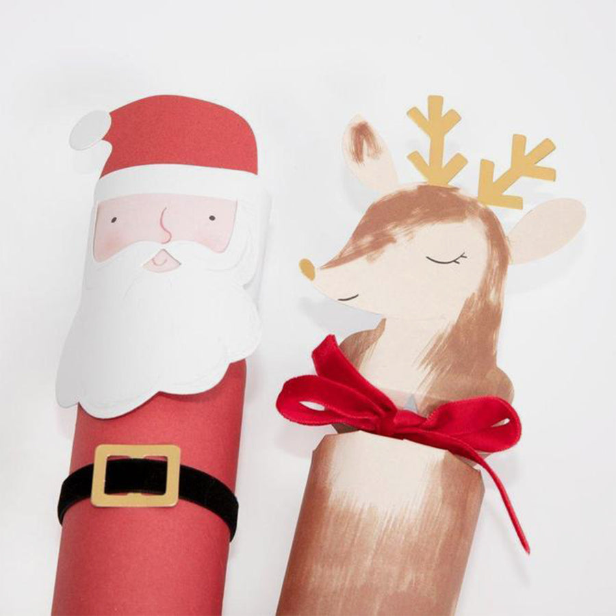 Santa & Reindeer Character Crackers